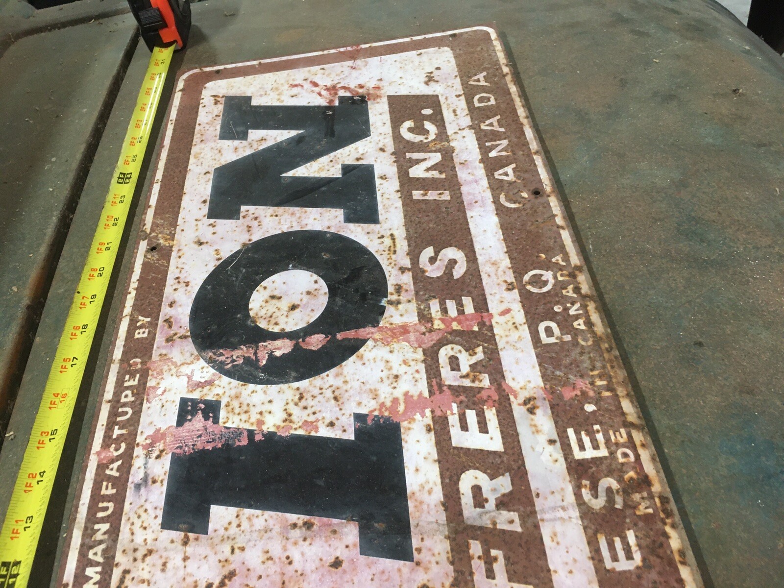 Original DION FRERES INC. SIGN STE. THERESE, QUEBEC, CANADA DION Agriculture Ag