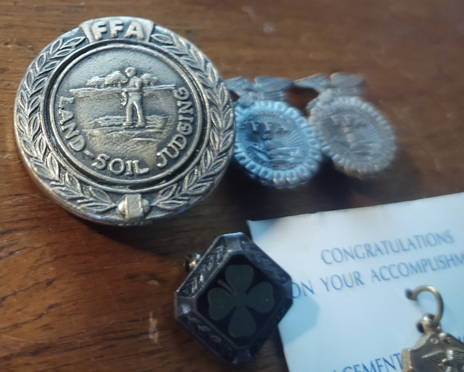 Vintage FAA Lot pins Pendant / Land Soil Judging , Shell Corp. 4H
