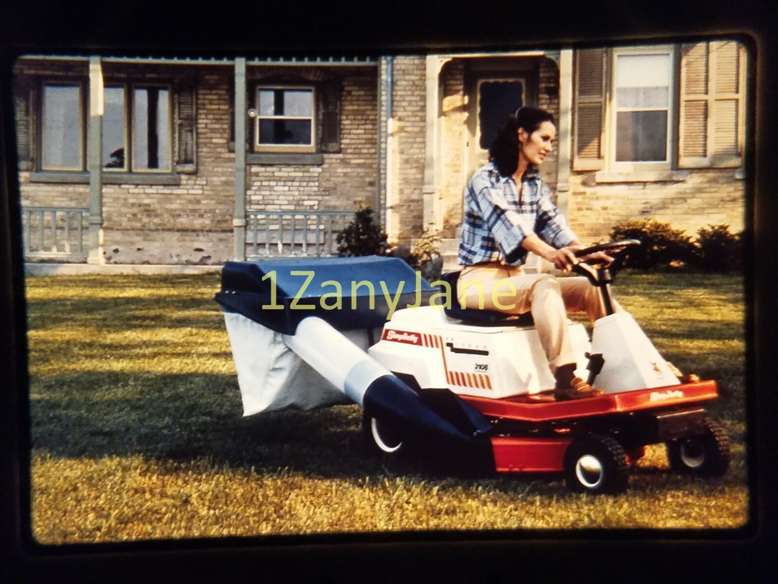 AC2015 35mm Slide of an Allis-Chalmers from MEDIA ARCHIVES LAWN TRACTOR CATCHER