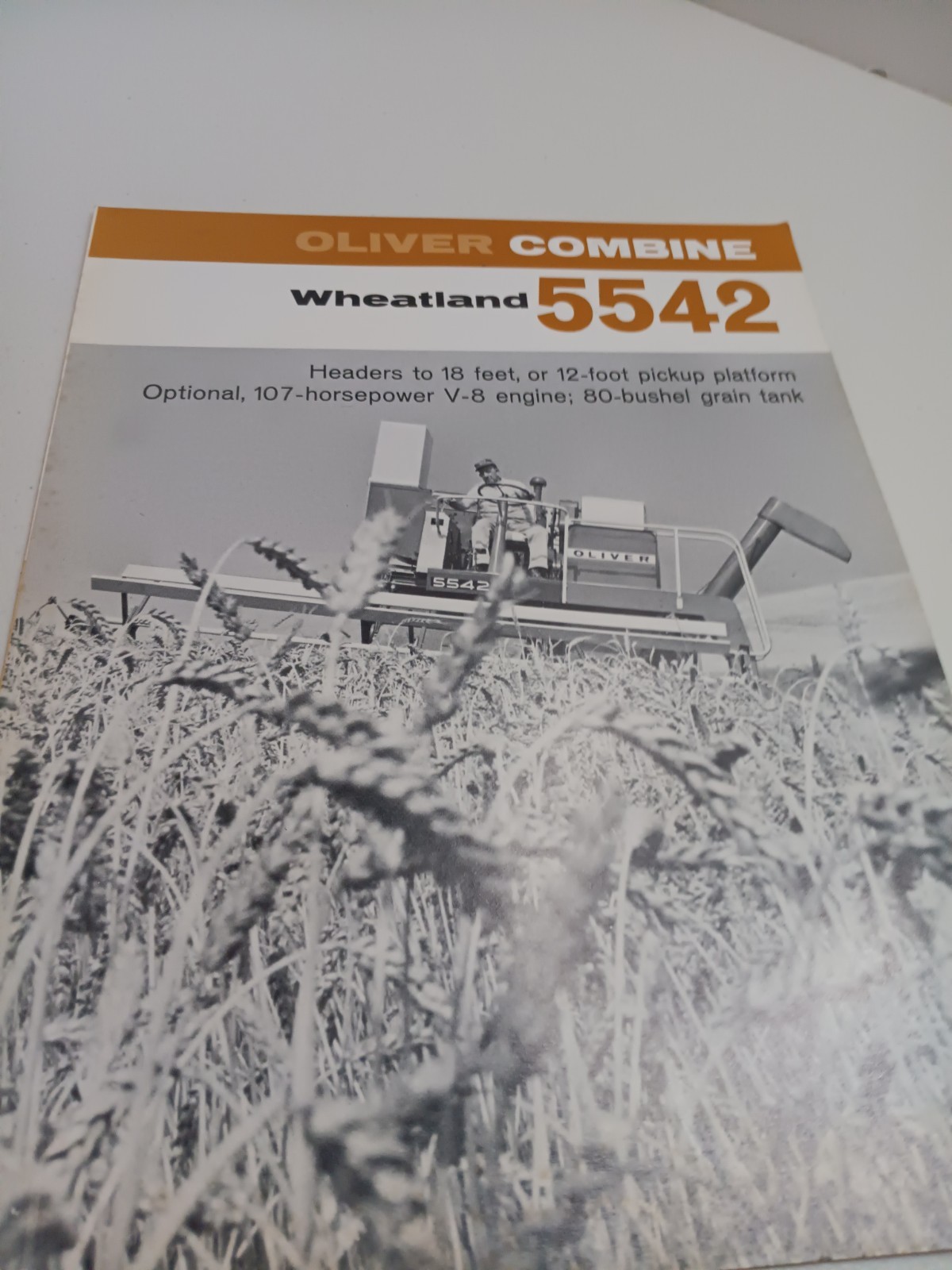 Oliver 5542 Wheatland Combine Tractor Dealers Sales Brochure 1971