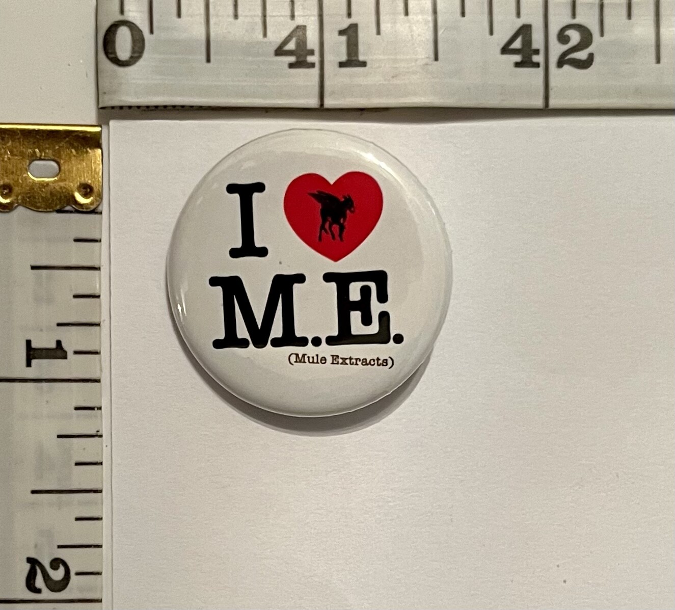 MULE EXTRACTS Button /Sticker Sets – OREGON, USA Cannabis Industry Advertisement