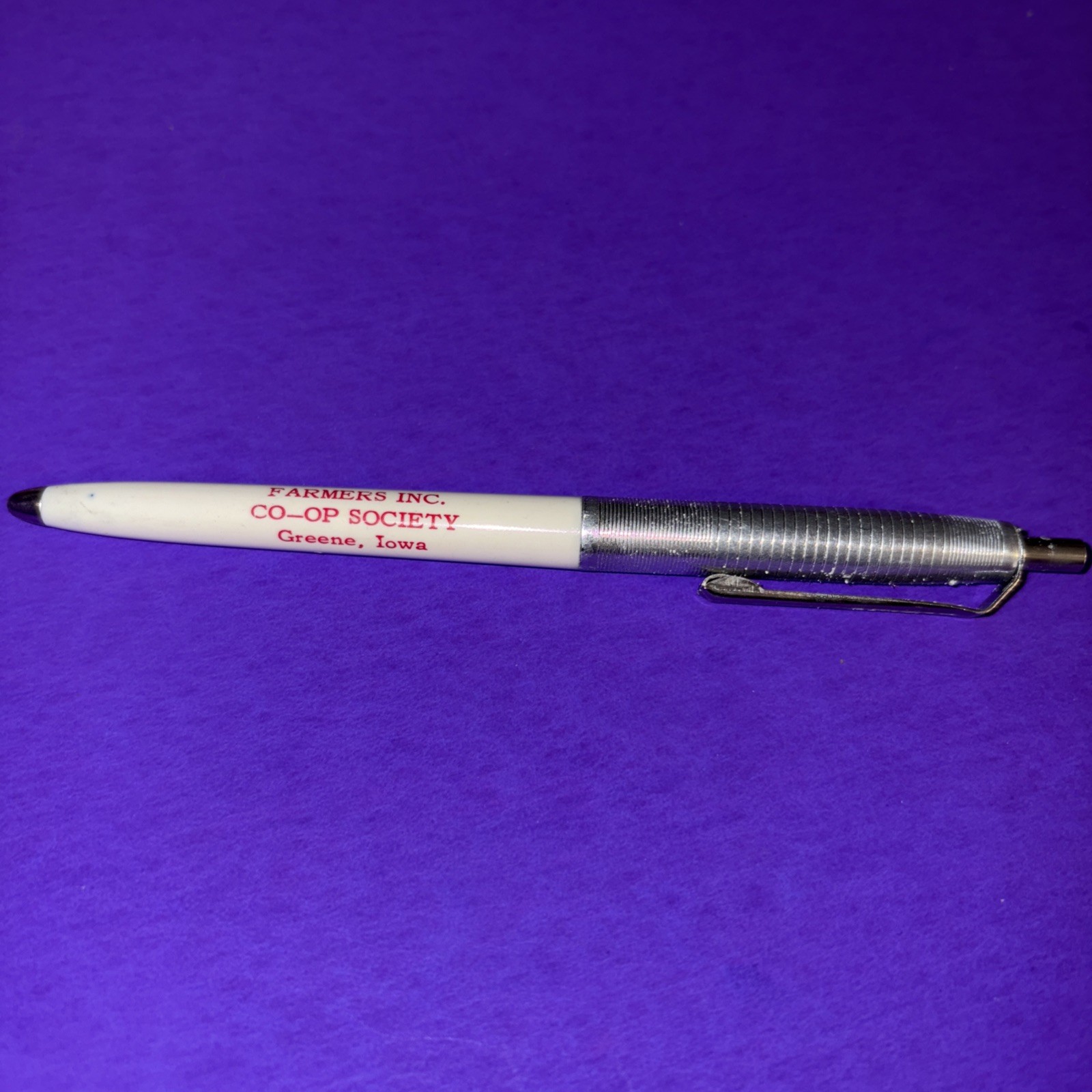 Vtg Farmer’s Inc Co-op Society Greene, IA – Ag Ad Pen Farm