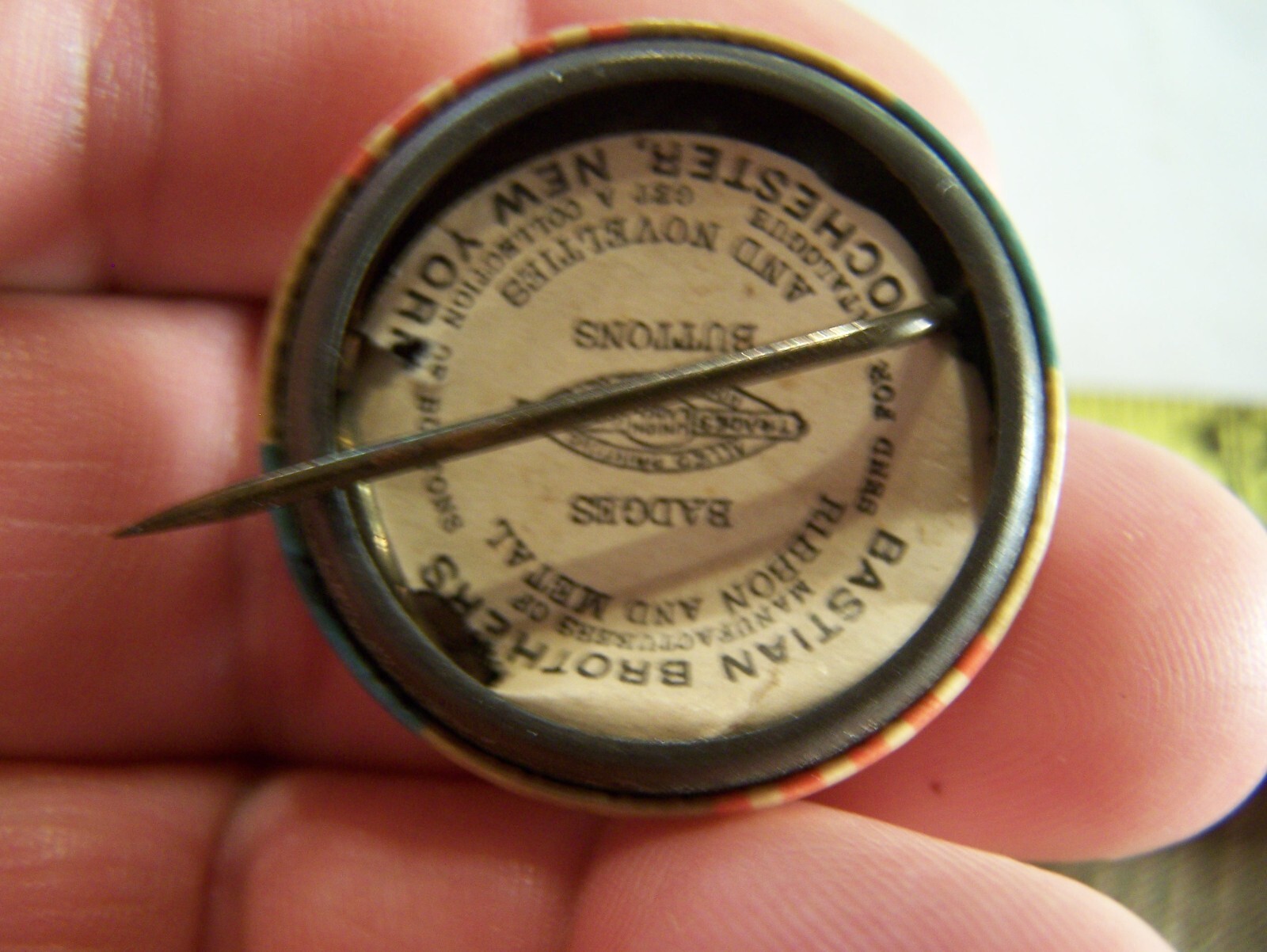 AMERICAN THRESHERMAN Celluloid Pinback Hit Miss Engine Steam Era Trade Magazine