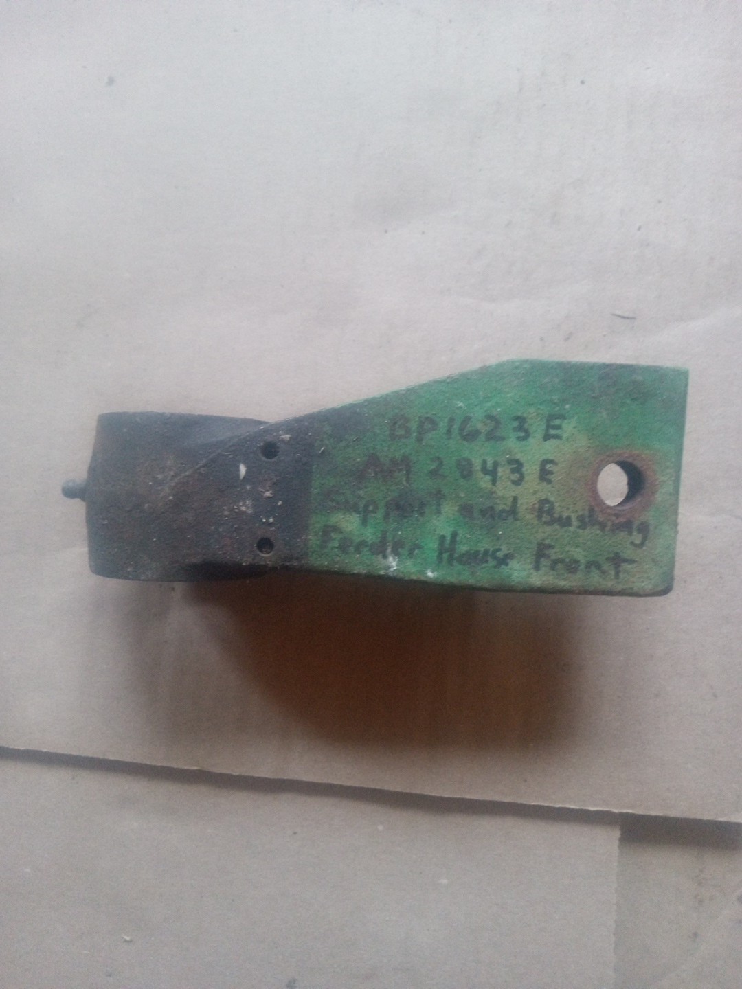 John Deere Support and Bushing Feeder House Front for a Late 14T Baler BP1623E