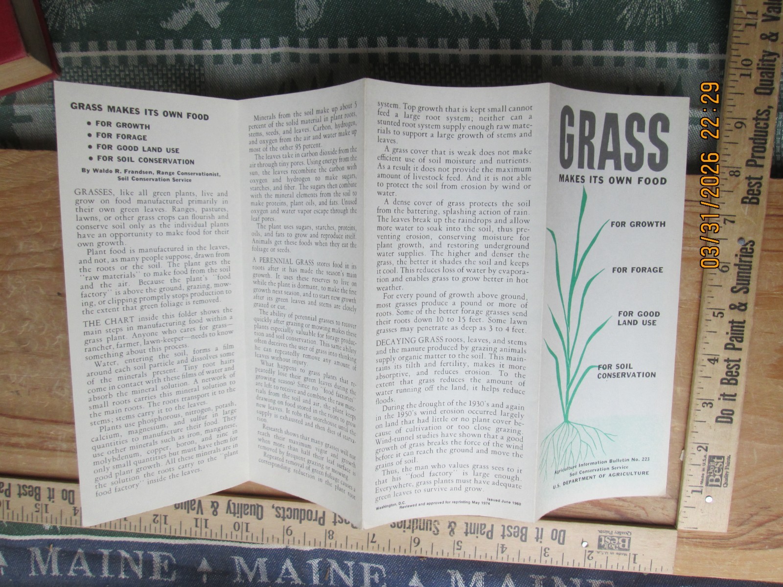 grass Makes it own food US Dept of Agriculture Bulletin no. 223 brochure 1976