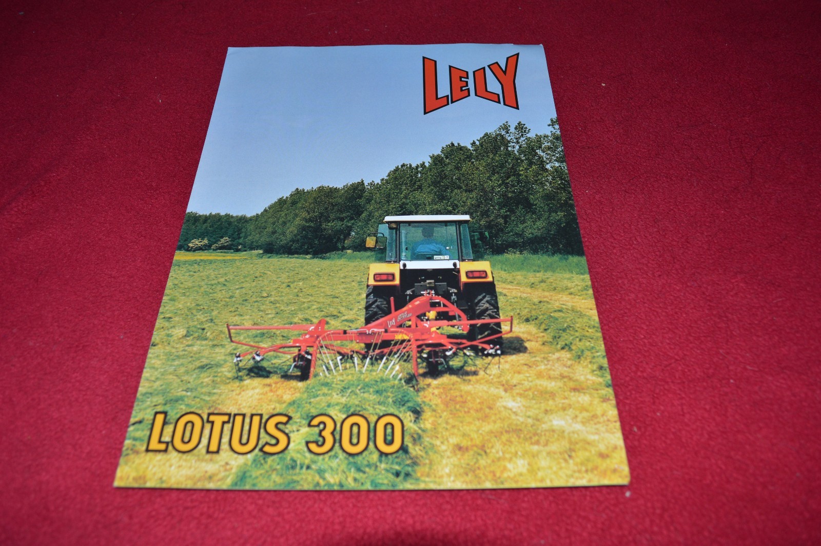 Lely Lotus 300 Dealer&rsquo;s Brochure LCOH