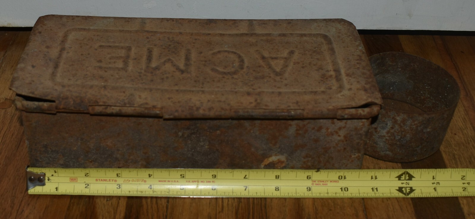Antique Vintage ACME Farm Tractor Equipment Tool Box w Oil Can Ring