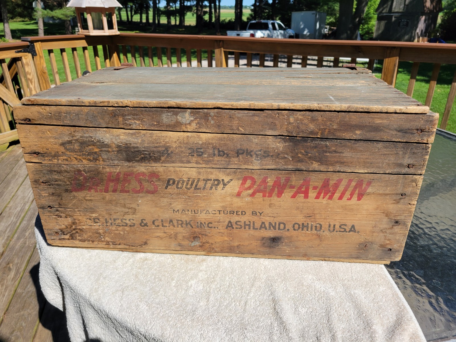 Vintage Ashland Ohio Dr Hess And Clark Poultry Pan-A-Min Wood Shipping Crate