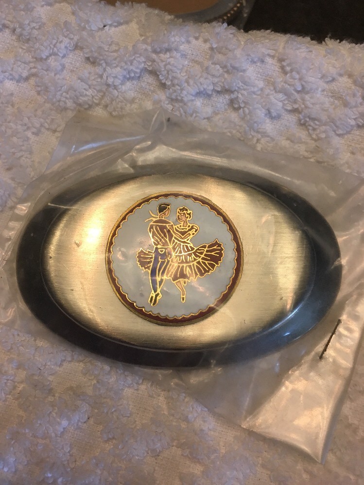 NEW UNOPENED Square Dancing Enamel COLLECTOR BELT BUCKLE~USA~HOOVER&rsquo;S MFG. CO