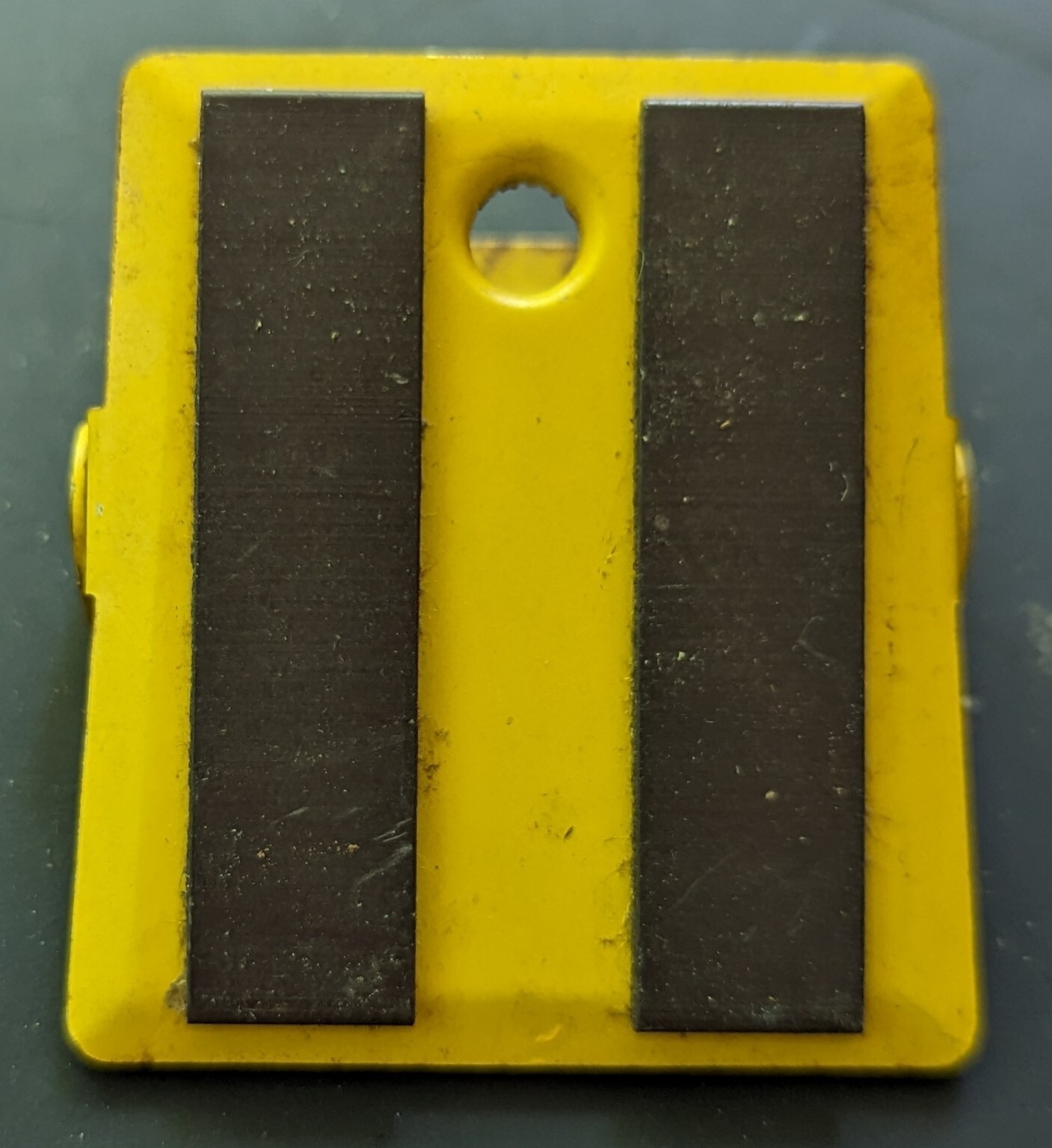 Vintage Les Wilson Spudders Inc. Advertising Refrigerator Metal Clip, Illinois