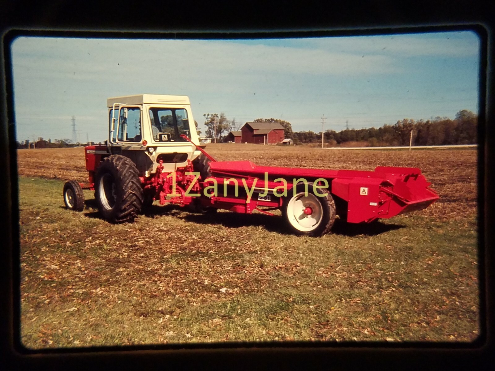 AC0819 35mm Slide of an Allis-Chalmers from MEDIA ARCHIVES TRACTOR EQUIPMENT