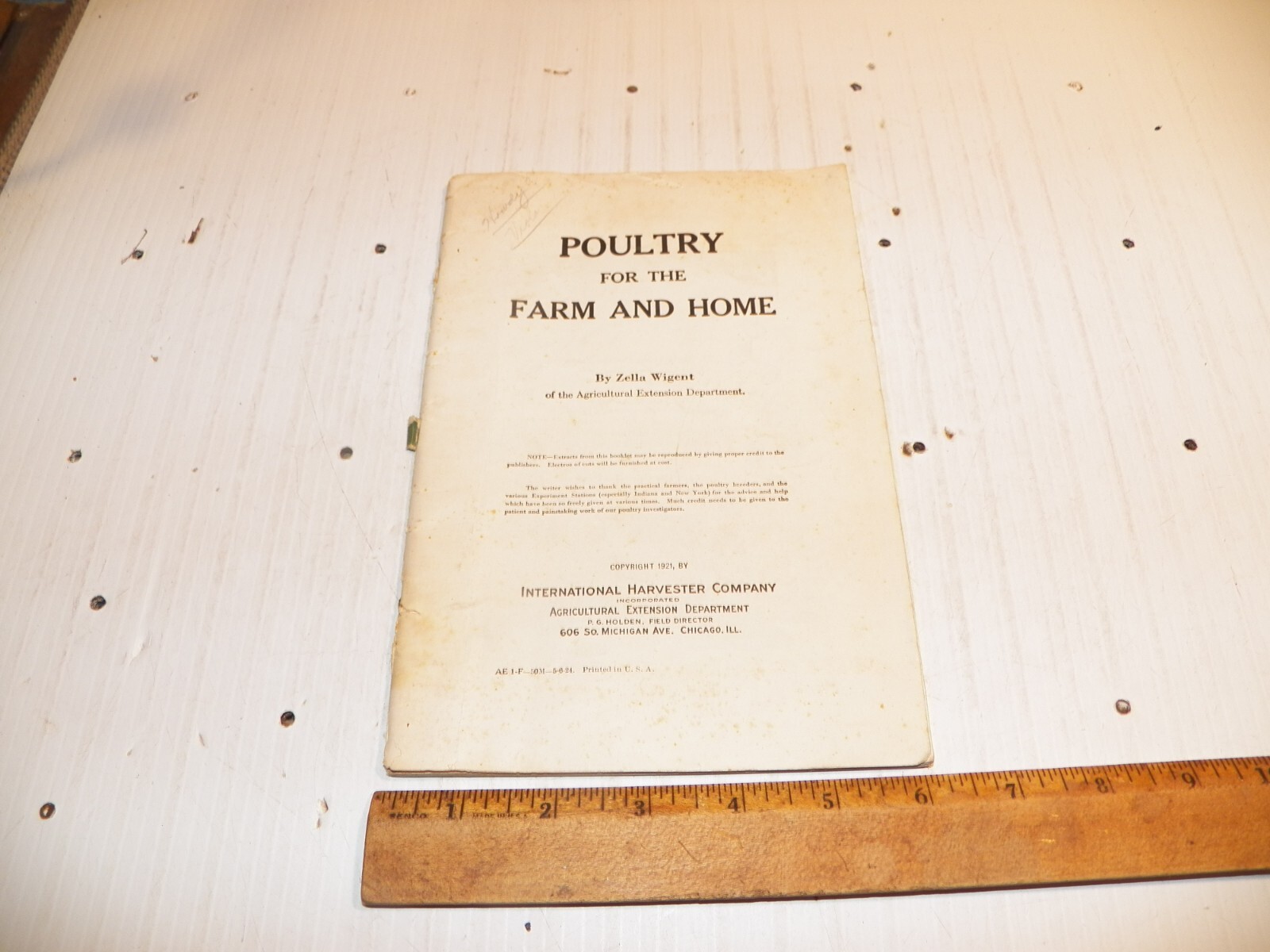 1921 POULTRY FOR THE FARM AND HOME From INTERNATIONAL HARVESTER COMPANY