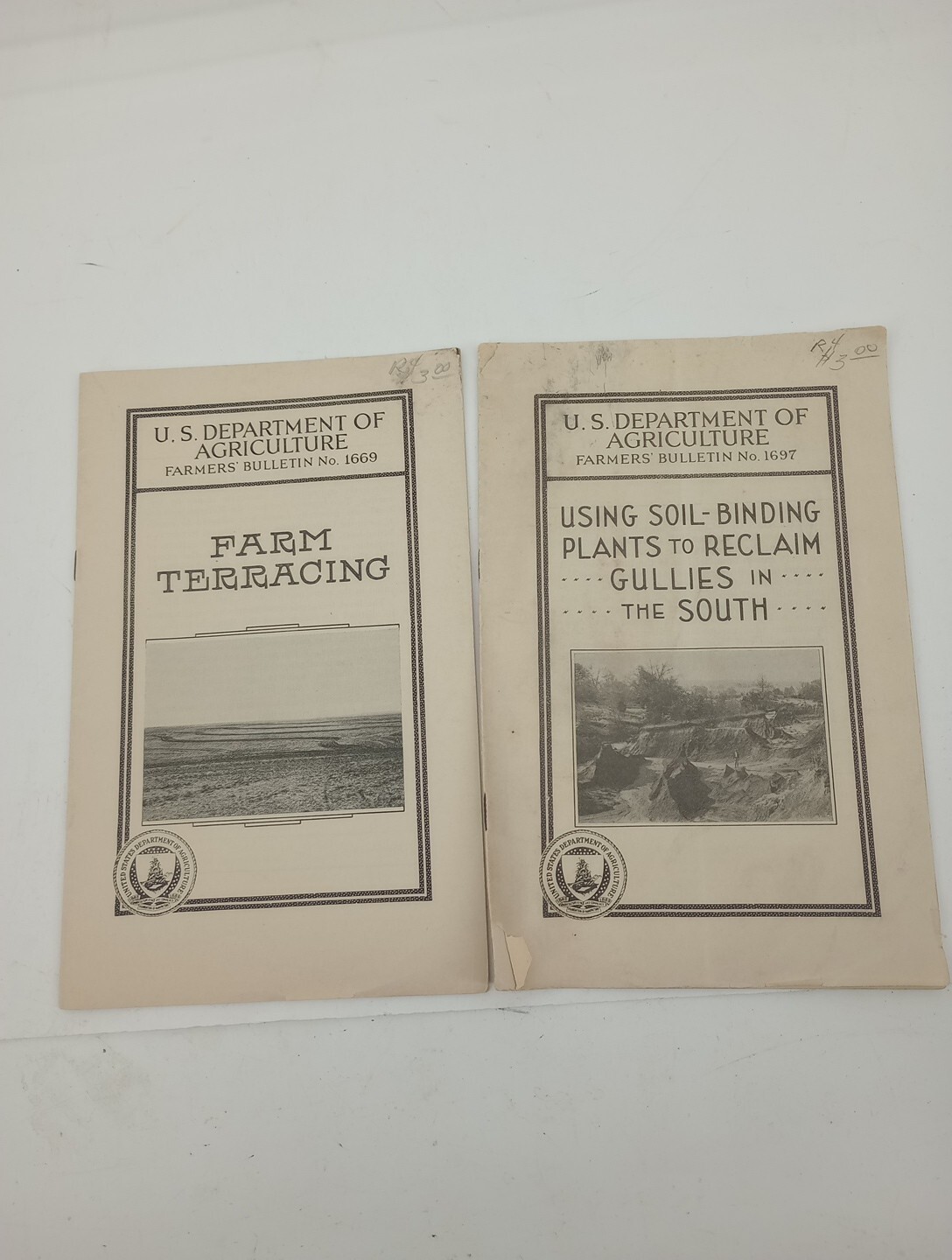 Vtg 1931&33 US Department Of Agriculture. Farmers Paper Bulletins # 1669, 1697
