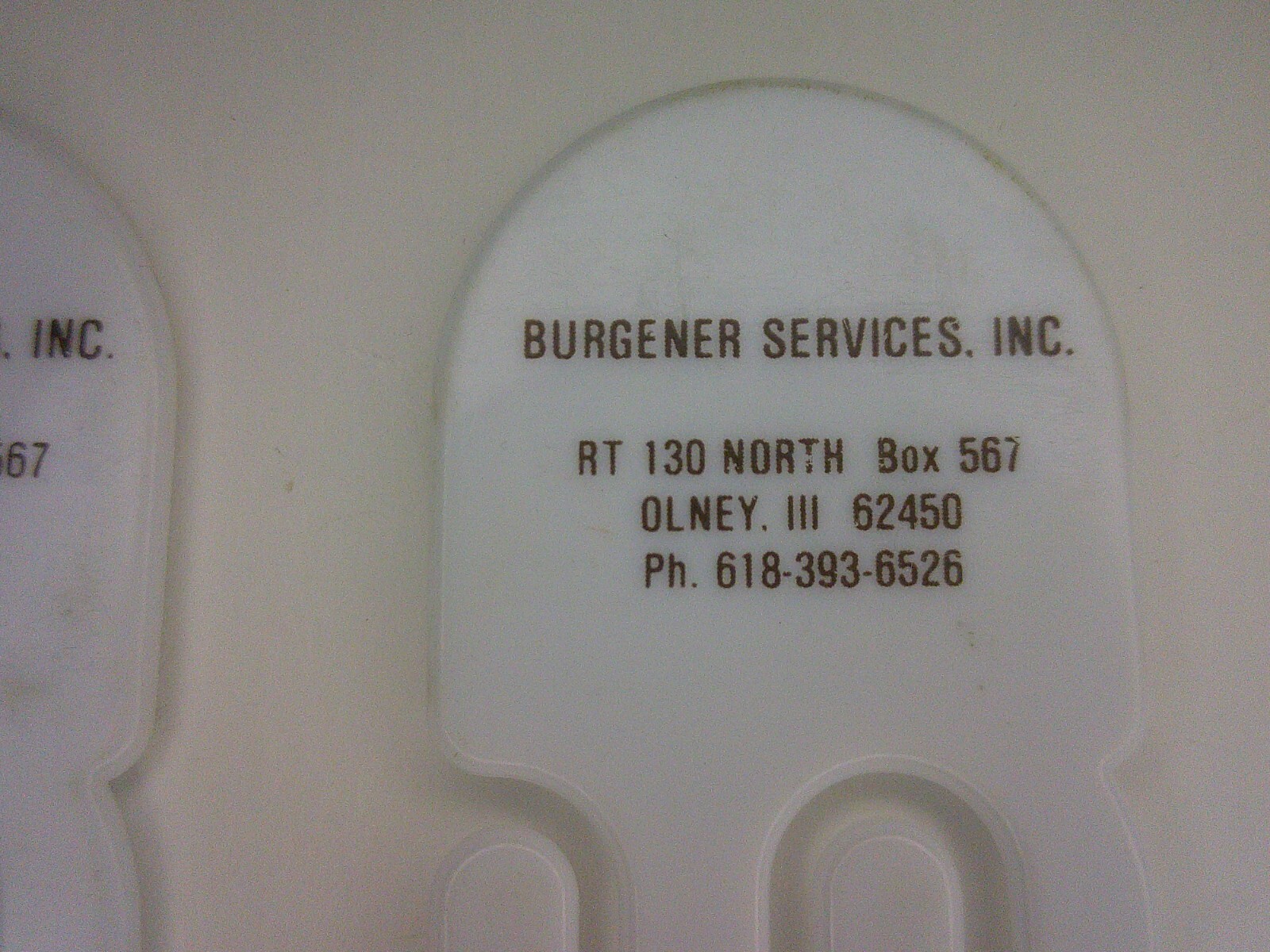 Burgener services Only, Ill 2 large plastic paper clips in excellent cond. Z150