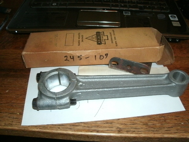 vintage new old Clinton gas engine motor connecting rod 245-107-500 91781A E