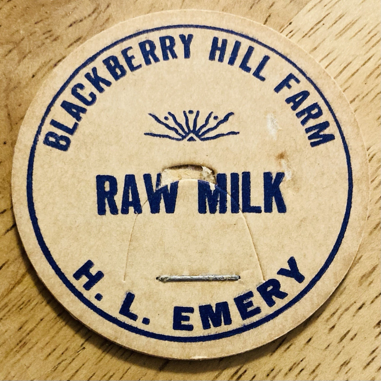 MILK BOTTLE CAP~BLACKBERRY HILL DAIRY FARM, H.L. EMERY, RAW MILK