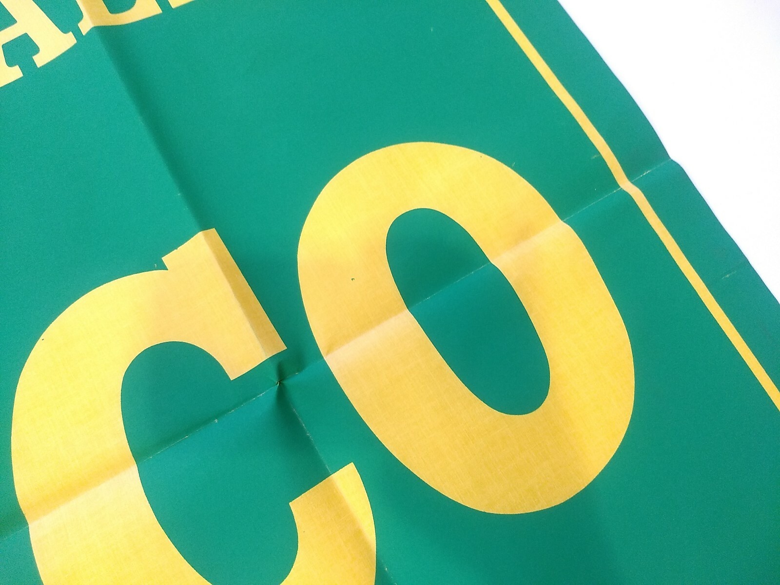 Vintage KNIPCO Dealership Advertising Sign – Green & Yellow : 28&Prime; x 42&Prime;