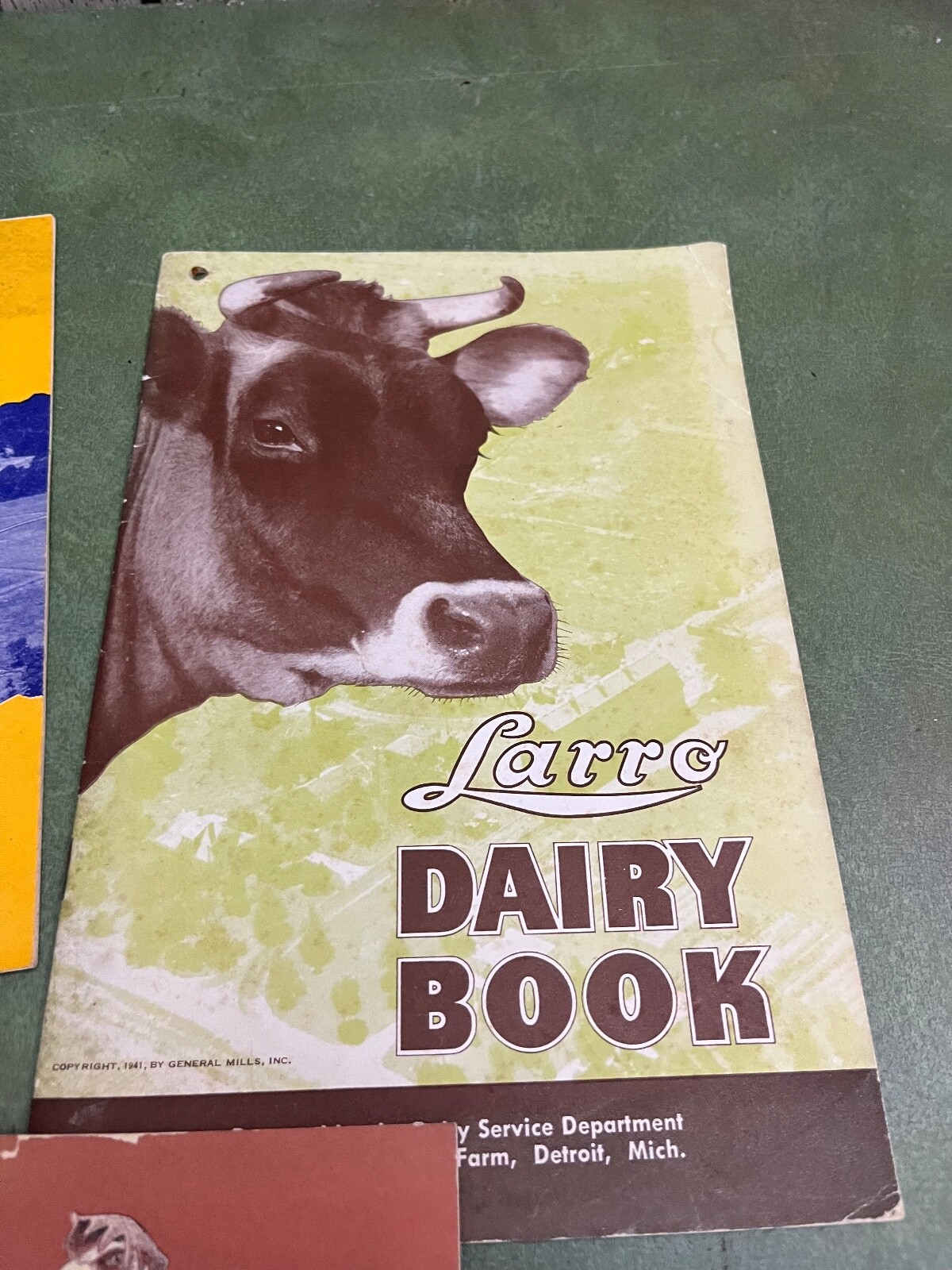 Lot Of Original Brochures On Raising Farm Animals Purina Quaker Oats Larro