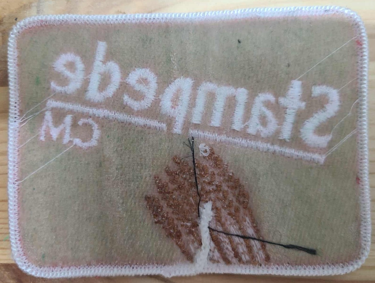 « Stampede CM Embroidered Sew-On Patch Red and White »