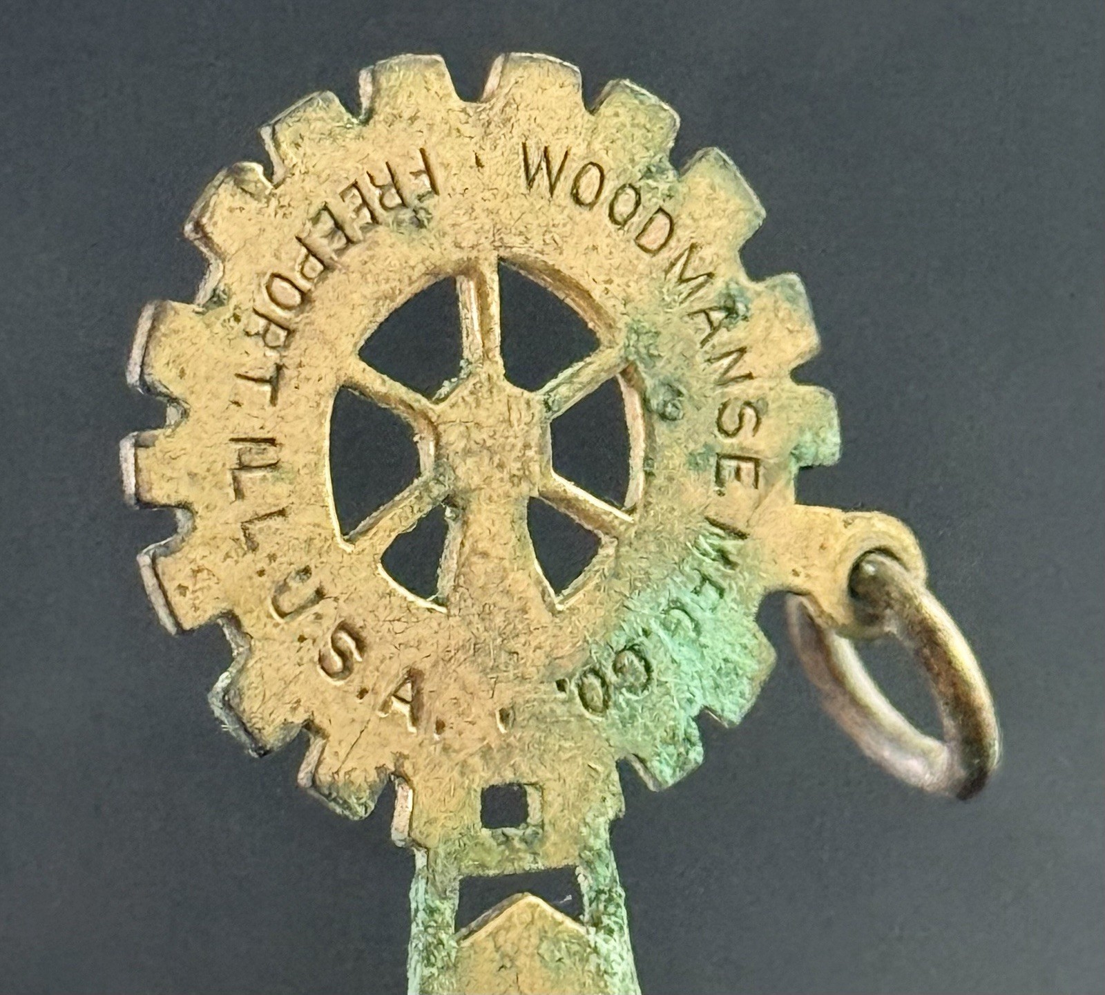 ANTIQUE c.1910 WOODMANSE WIND MILLS FREEPORT IL STICK PIN FARMING Cl.6