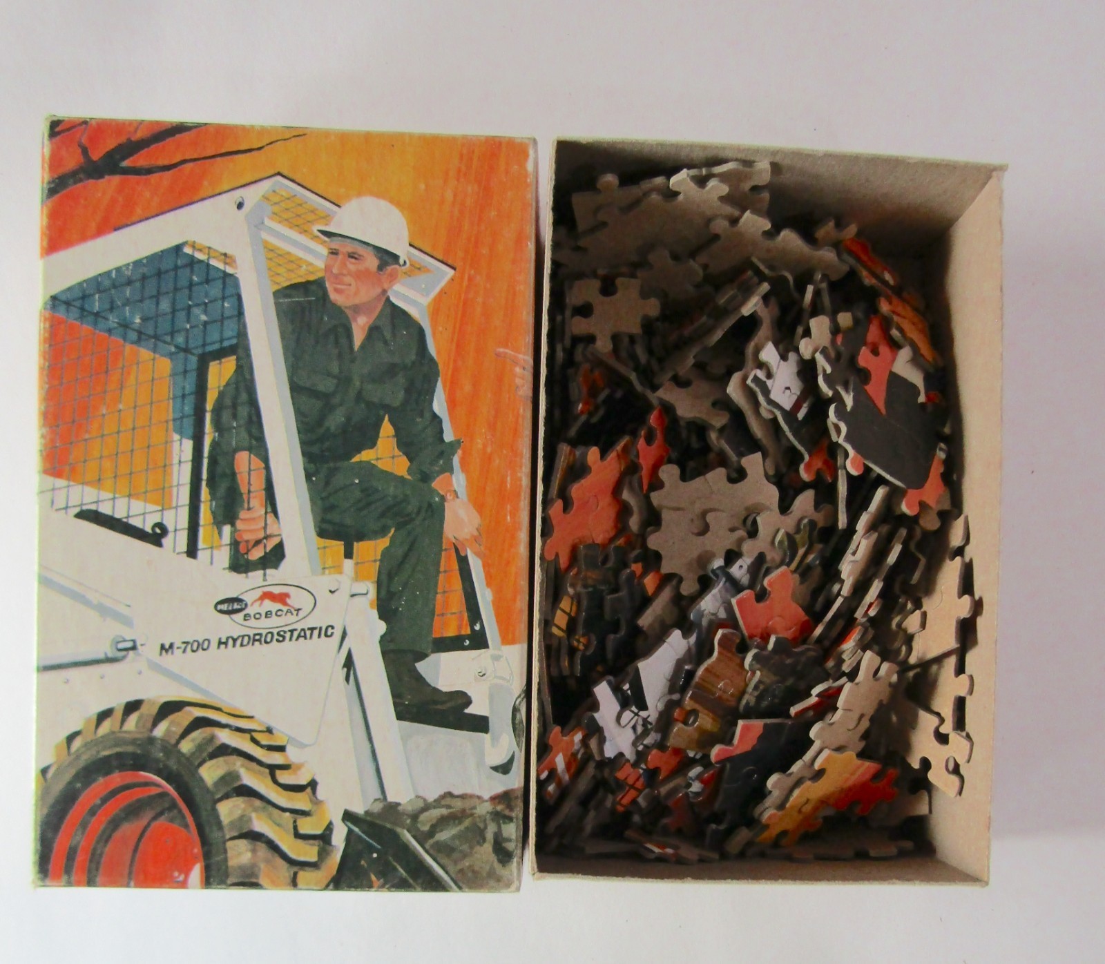 Vintage Melroe Bobcat M-700 Hydrostatic Skid-Steer Loader 16 X 20 Jigsaw Puzzle