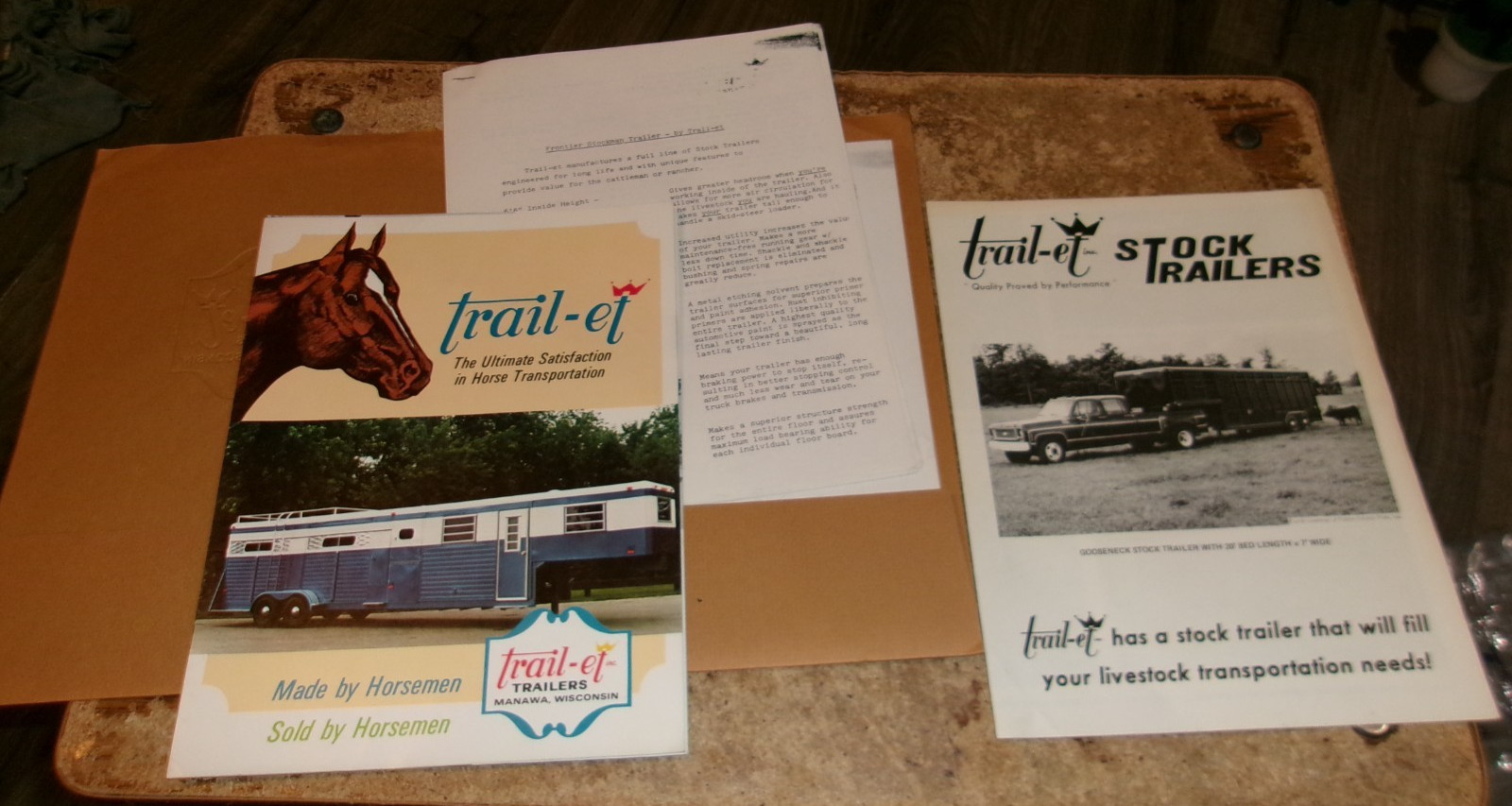 1979-80 trail-et assorted horse + livestock trailers brochures nice shape used