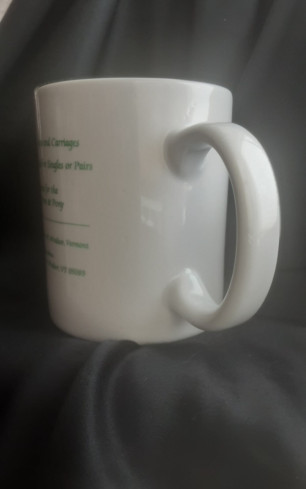 RUNNING BROOK FARM W WINDSOR VT MUG CUP VINTAGE FALLON HORSE CARRIAGE BARN CART