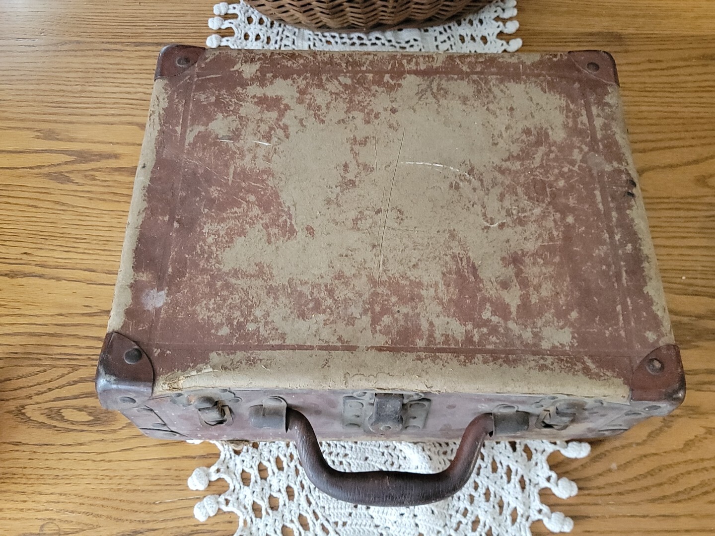 1909 Salesman&rsquo;s Suitcase Farm Dairy Pumps Equipment Cream Separator Pamphlets