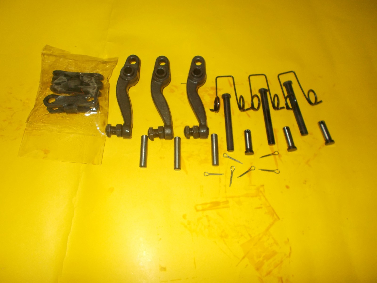 NEW CLUTCH REPAIR KIT 11&Prime; MASSEY FERGUSON 35,35X,1040 IMT TRACTORS