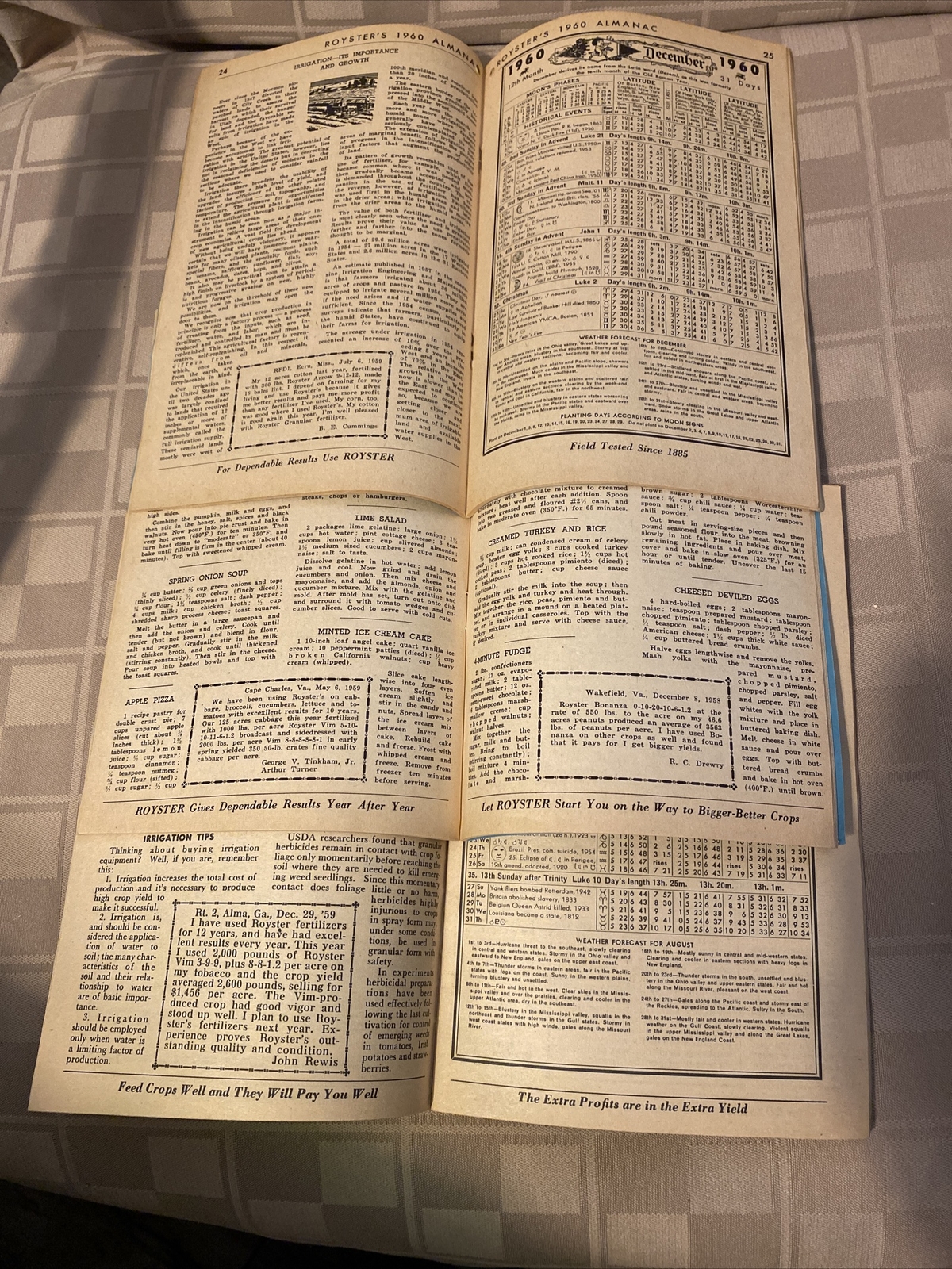 Vintage F.S.Royster Guano Farmer&rsquo;s Almanac