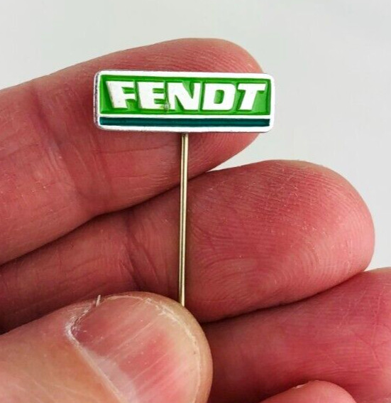 Fendt Tractors 1960s Lapel Pin Farming Machinery Manufacturer Marque Logo *J7h
