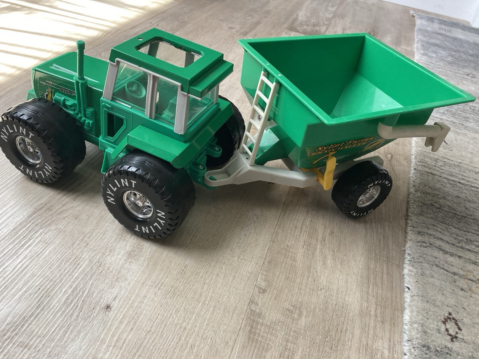 VINTAGE 1990s NYLINT FARMS TRACTOR & Grain Hauler FARM Vehicles