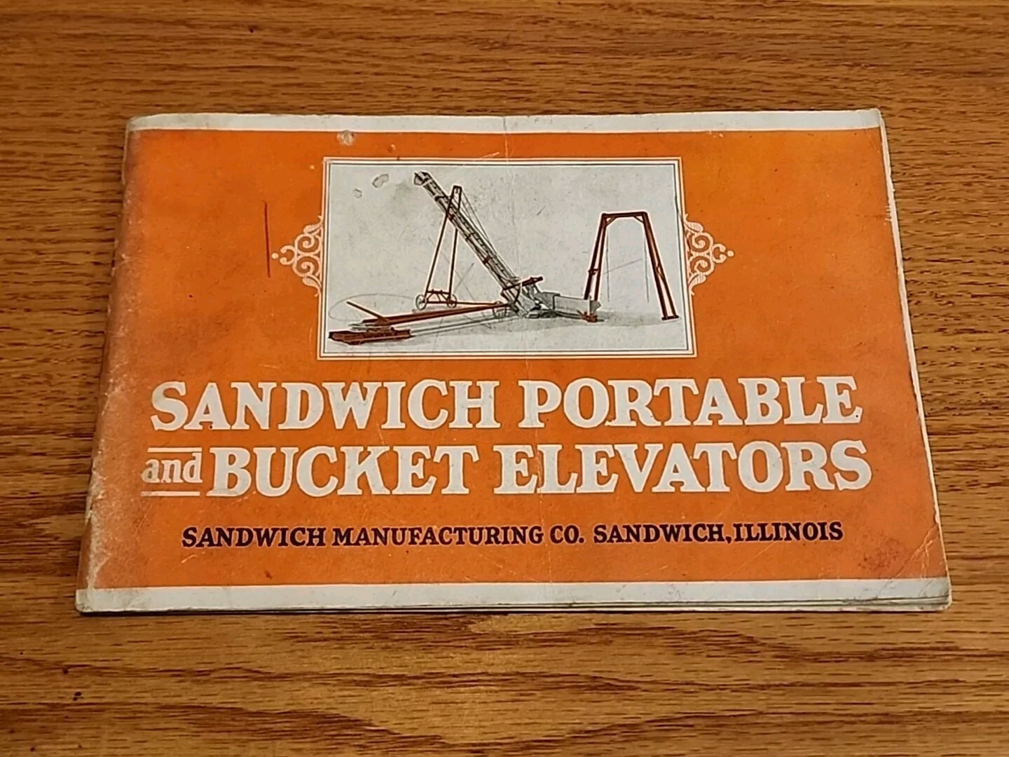 Sandwich Portable and Bucket Elevators Illinois Gas Engine