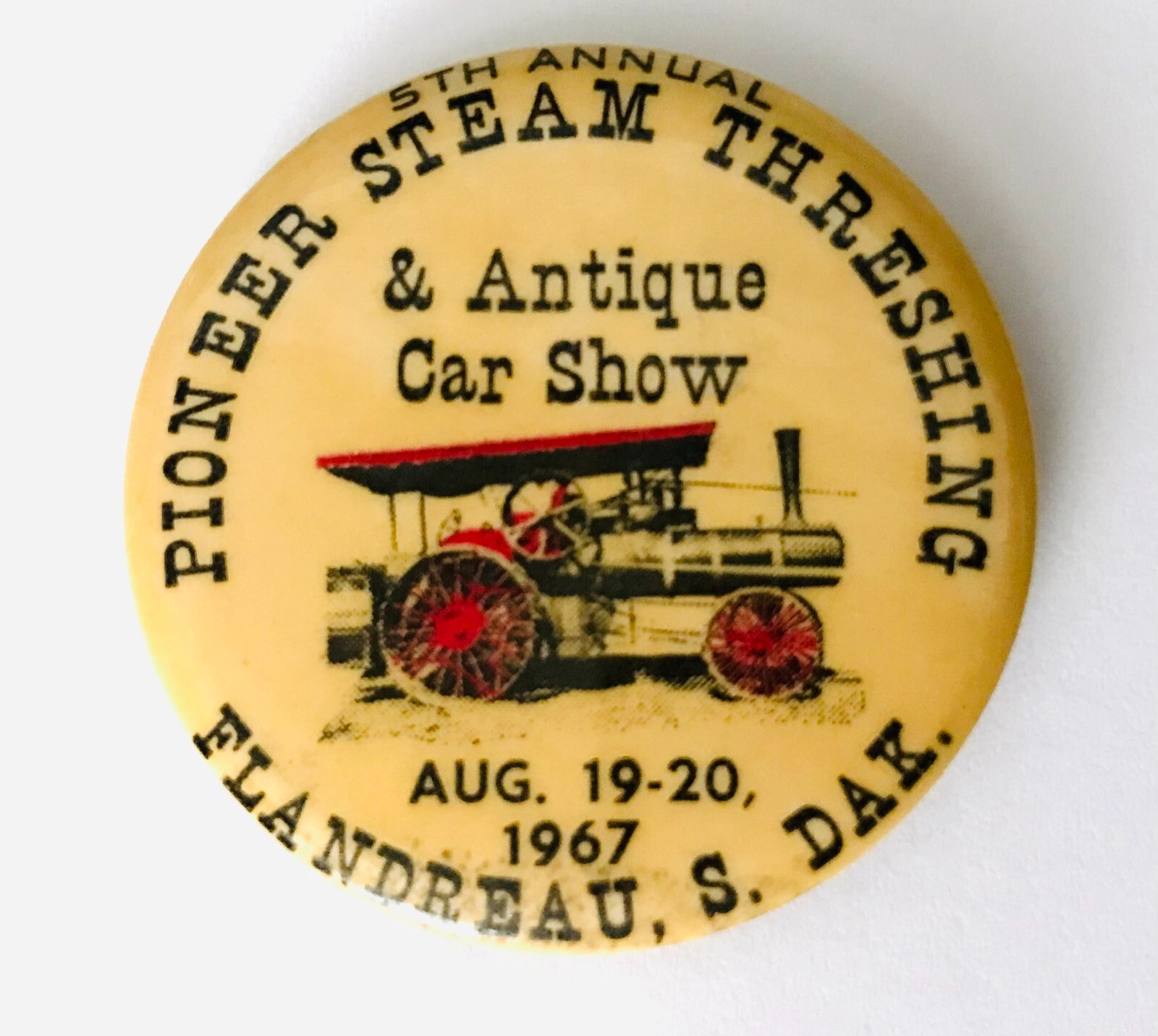 1967 Flandreau SD Pioneer Steam Threshing Antique & Car Show Button Vintage