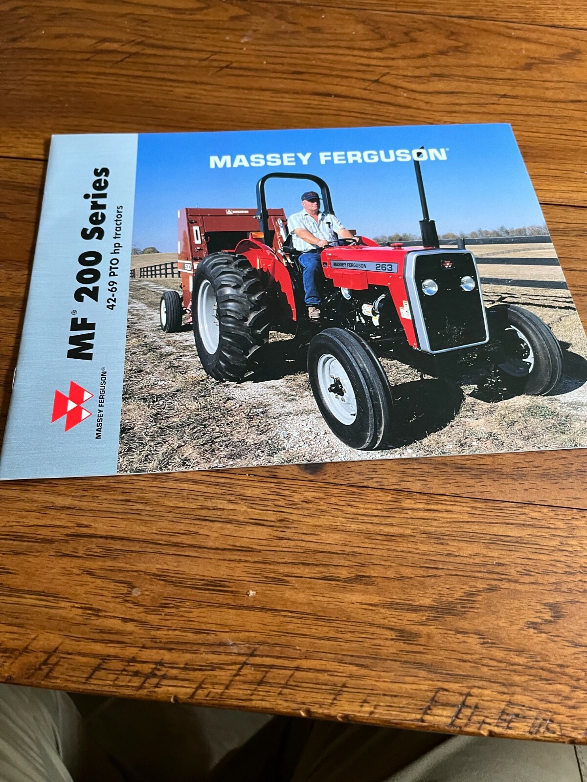 Massey Ferguson 231S 241 243 263 271 281 Tractor Brochure FCCA