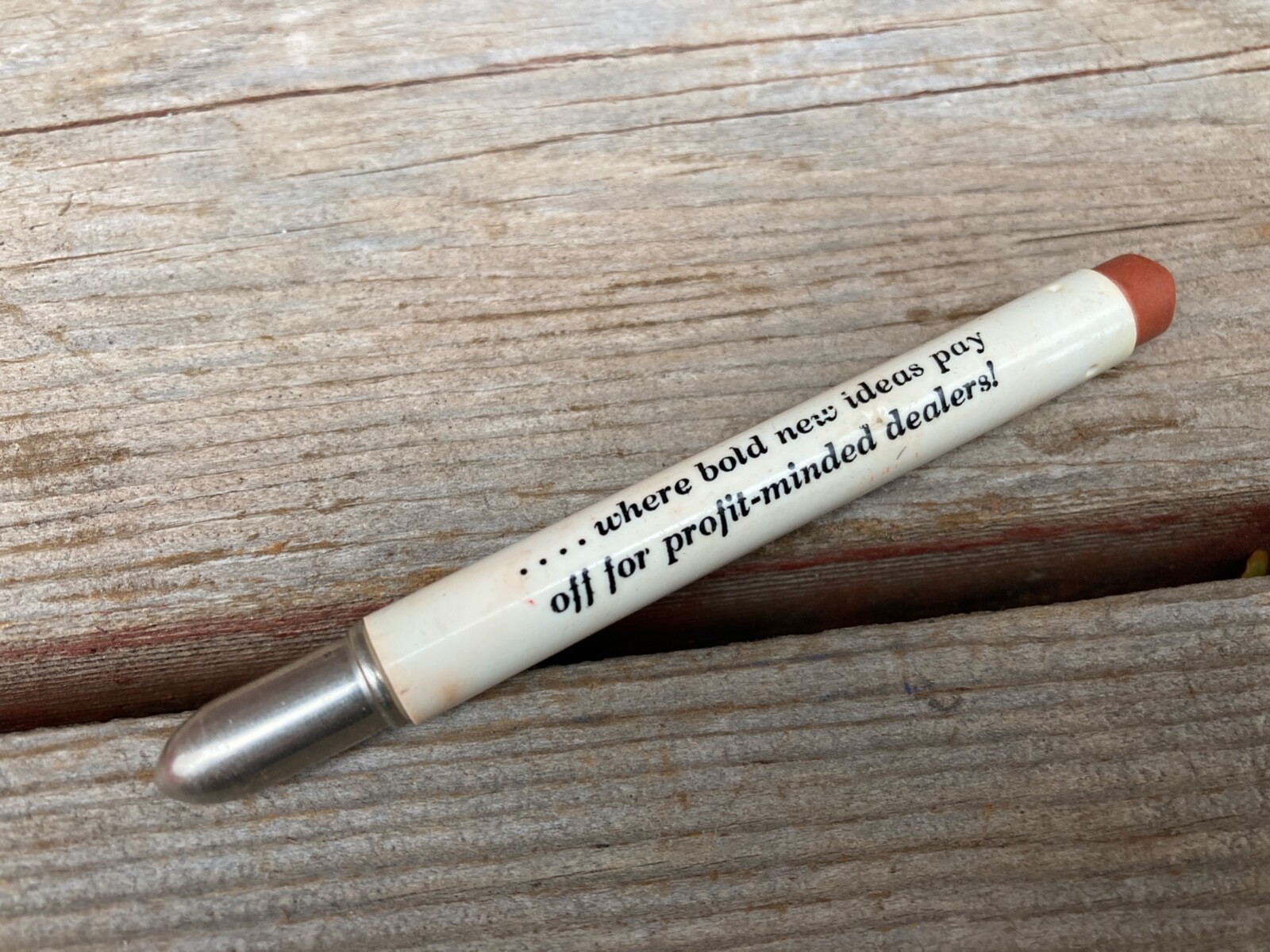 VINTAGE AVCO NEW IDEA BULLET PENCIL ADVERTISING FARM TRACTORS IMPLEMENT