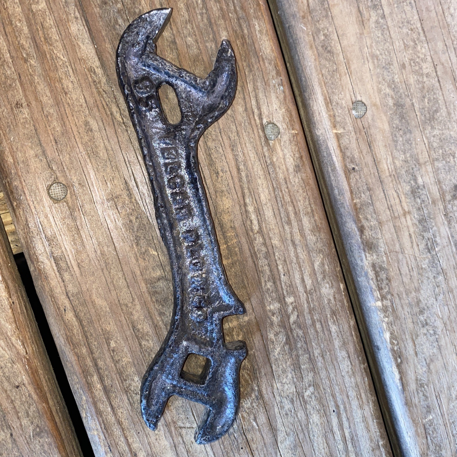 Antique VULCAN Plow Company Farm Implement Wrench,Evansville Ind. cast Iron