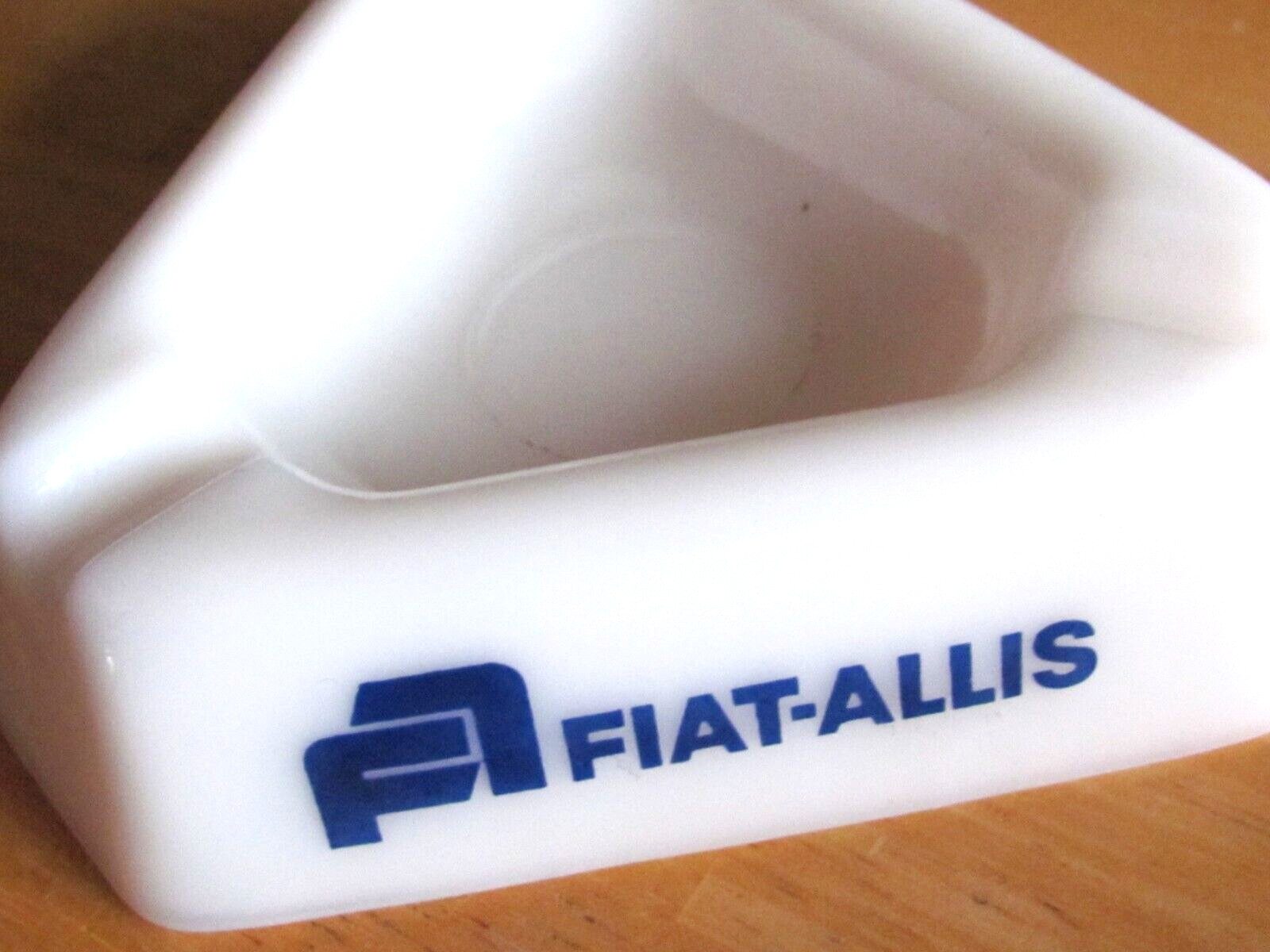 1970&rsquo;S FARM ADVERTISING GLASS ASHTRAY FIAT-ALLIS DOZER EQUIPMENT SPRINGFIELD IL