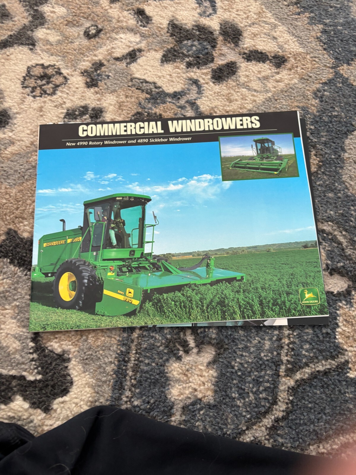 John Deere Commercial Windrowers for 1999 Brochure FCCA25