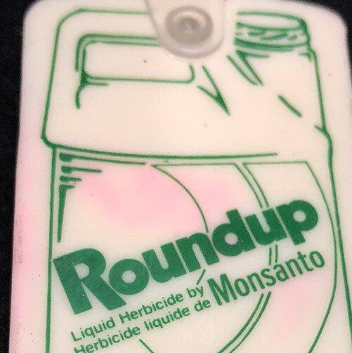 Vtg Roundup By Monsanto Liquid Herbicide Keychain Canada Thistle Control Keyring
