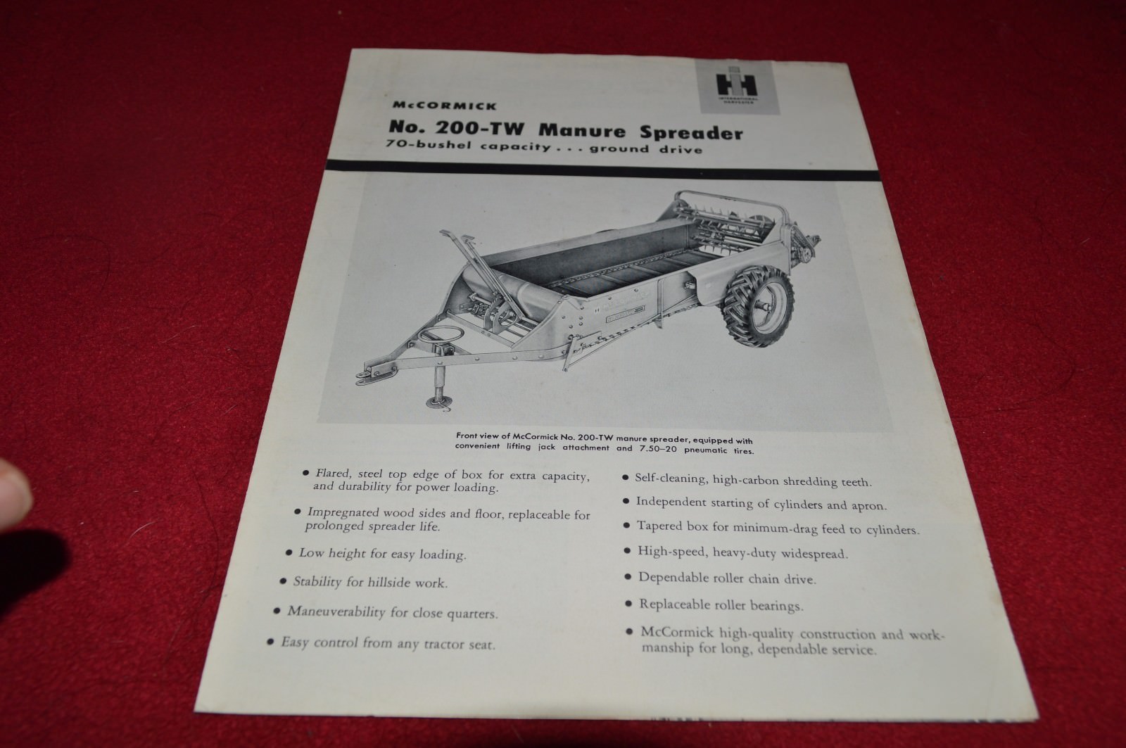 International Harvester 200-TW Manure Spreader Dealer&rsquo;s Brochure YABE15