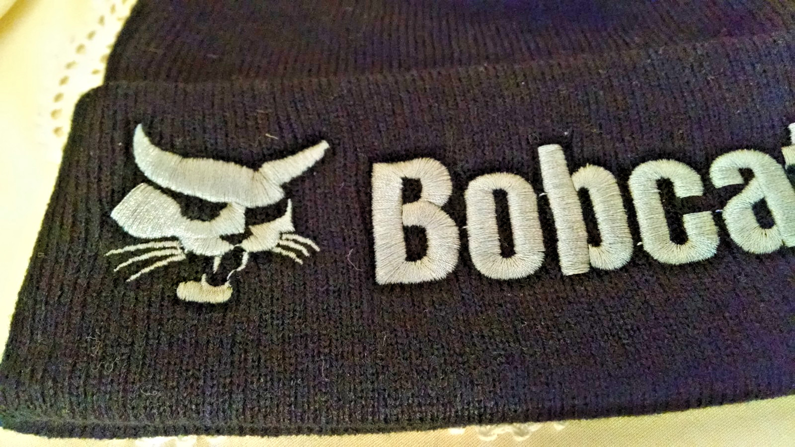 Bobcat Hat New Skull Knit Black Gray Logo Embroidered NWT One Size Winter Cap