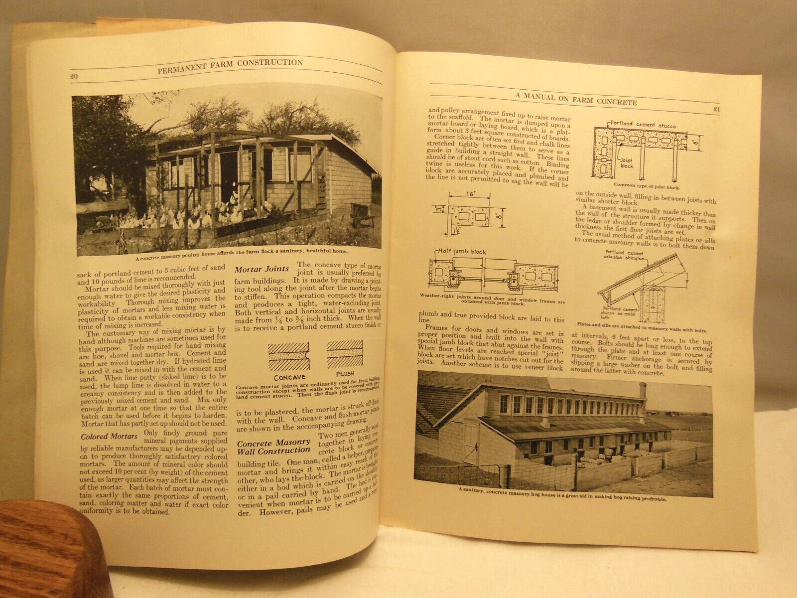 VTG MANUAL ON FARM CONCRETE PERMANENT FARM CONSTRUCTION PORTLAND CEMENT ASSOC.