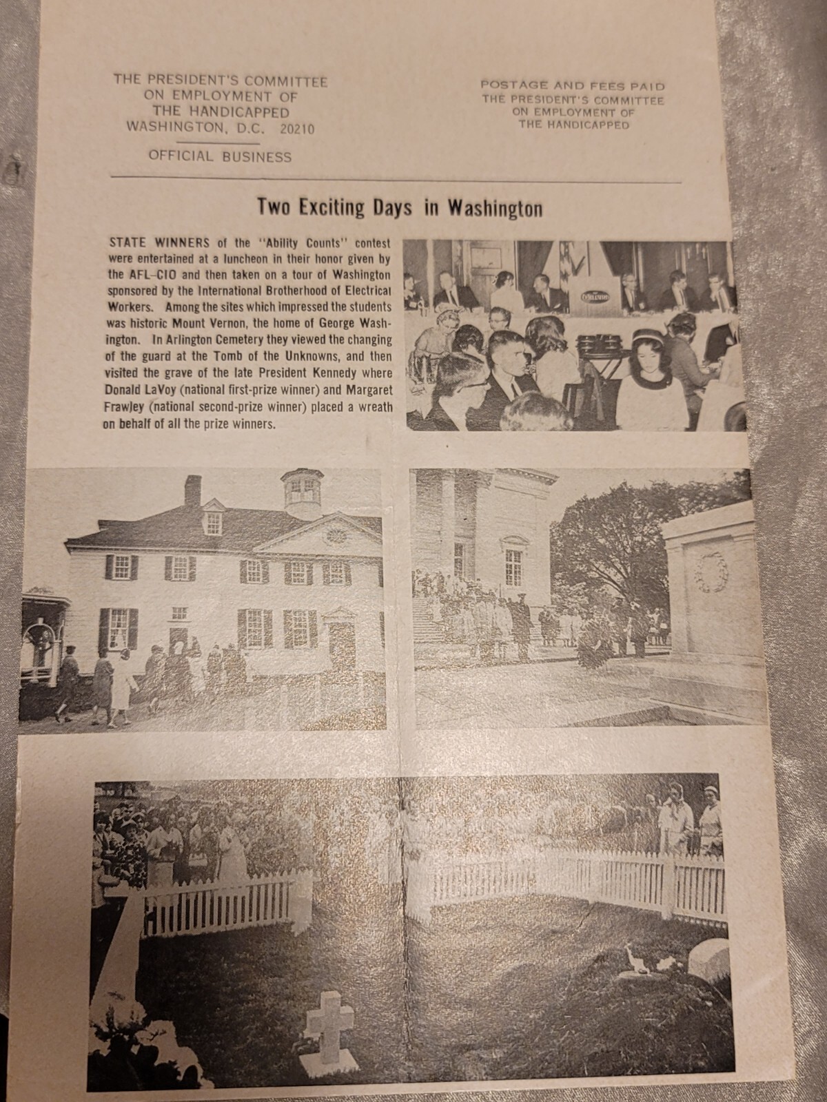 Vintage 1960s Caterpillar « EMPLOYER OF THE YEAR  » FROM PRESIDENT JOHNSON!! br9