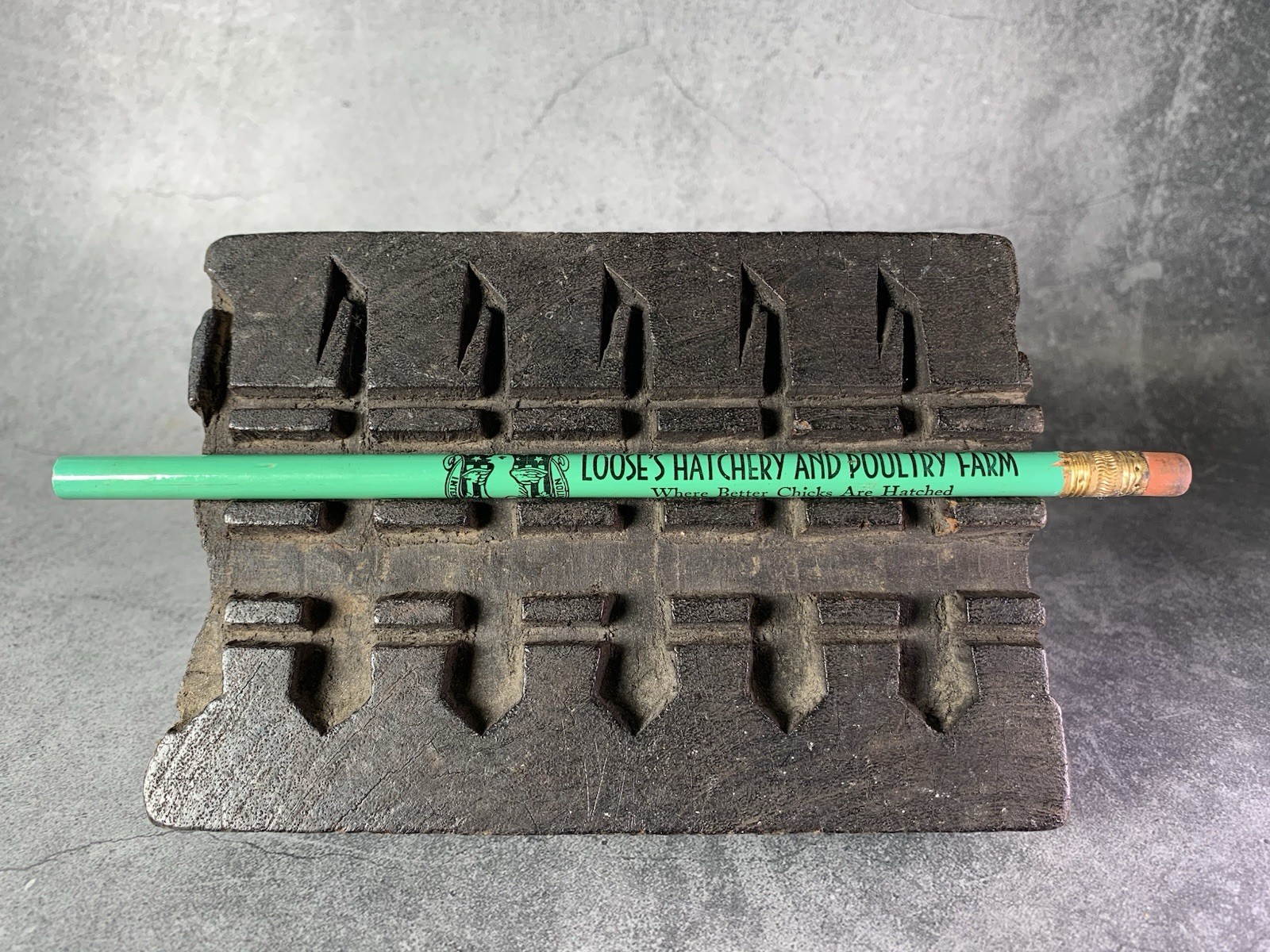 Loose&rsquo;s Hatchery & Poultry Farm – Boyd, MN | Vintage Advertising Pencil