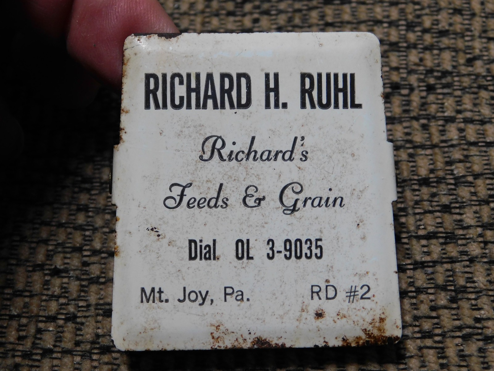 2&Prime; Vintage Richard H Ruhl Feeds & Grain Advertising Clip Mt. Joy Pa.