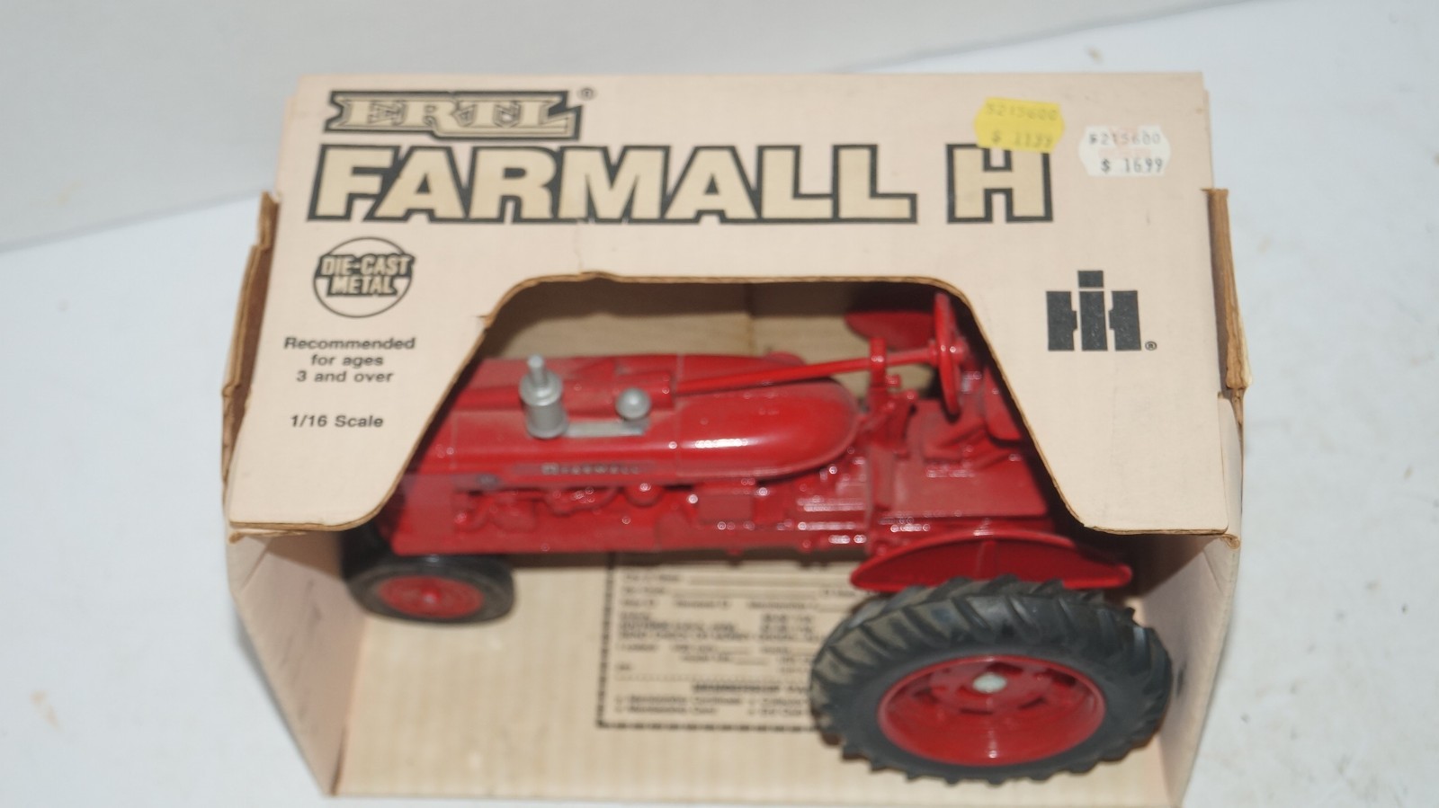 Ertl FARMALL H Diecast Metal Farm Tractor 1/16 Scale USA – NEW IN BOX Dated 1986