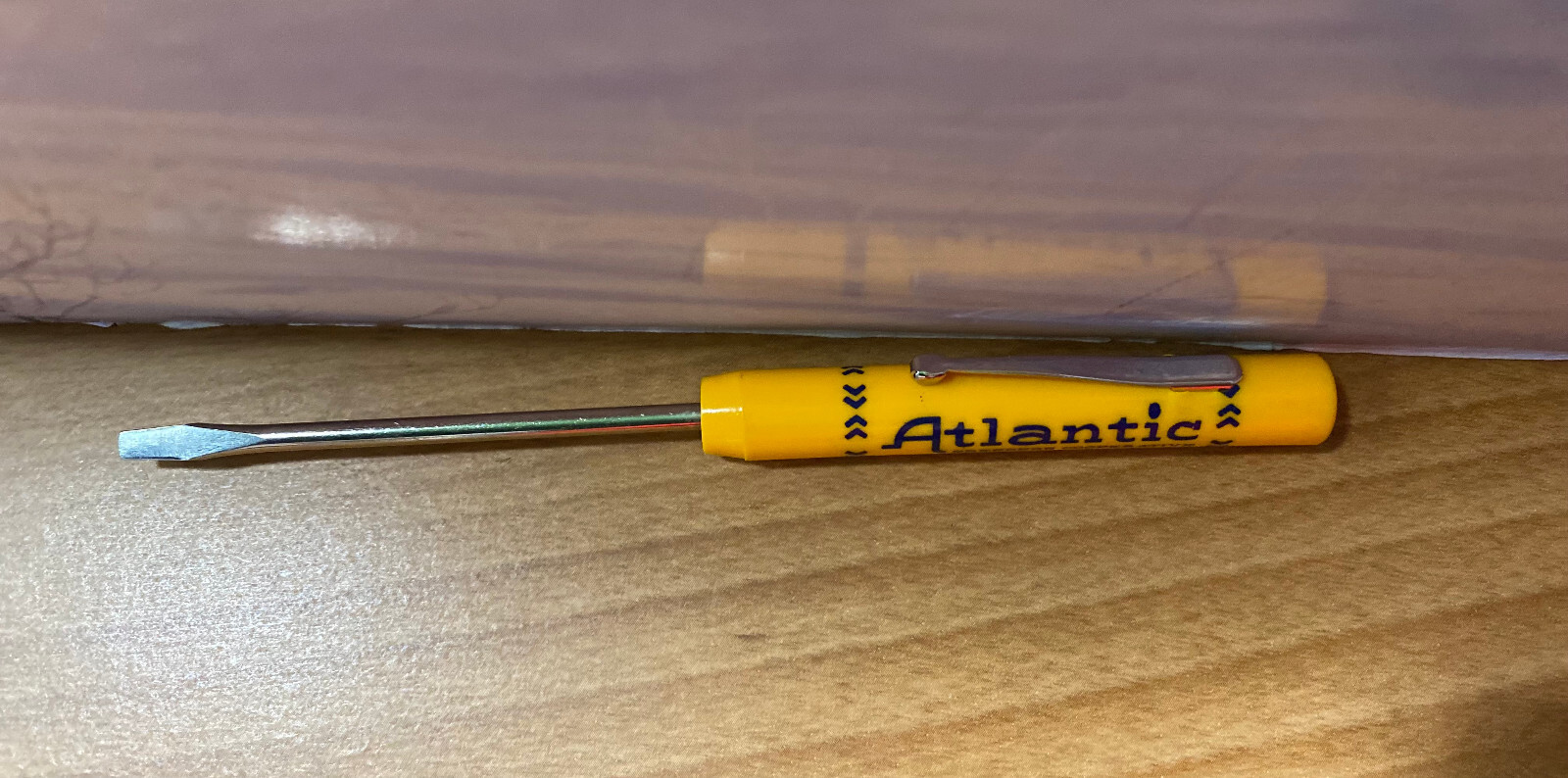 Vintage ATLANTIC BREEDERS COOPERATIVE Pocket SCREWDRIVER READY TOOL USA Adv