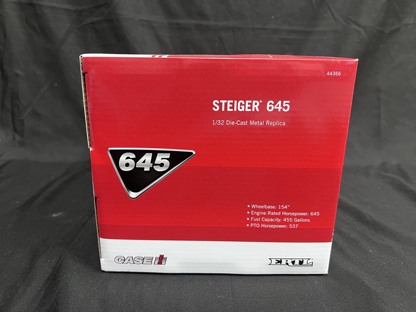 CASE IH STEIGER 645 1/32 SCALE ZFN44366