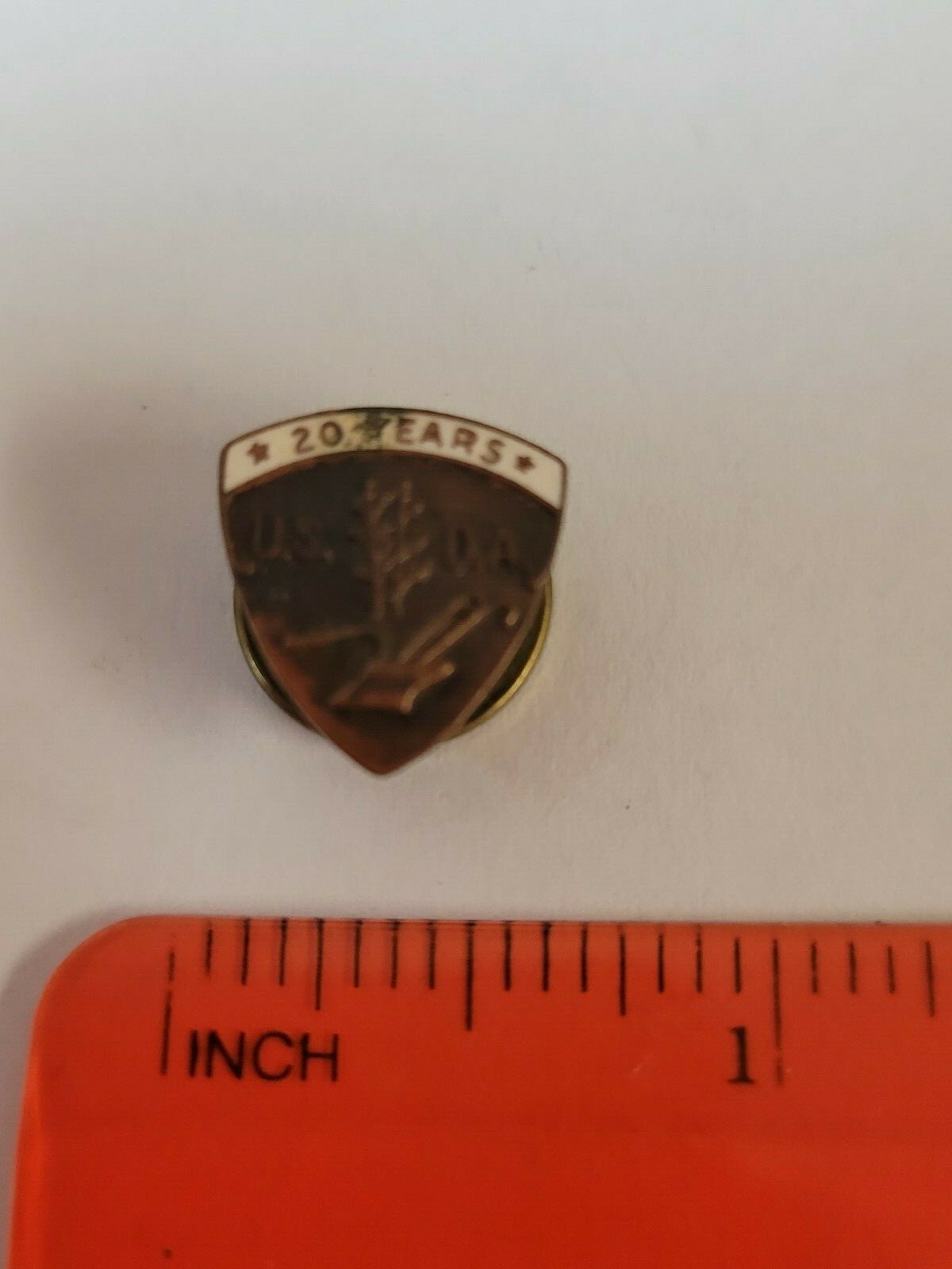 U.S. D.A. ~ VINTAGE U.S. DEPARTMENT OF AGRICULTURE ~ 20 YEAR LAPEL PIN